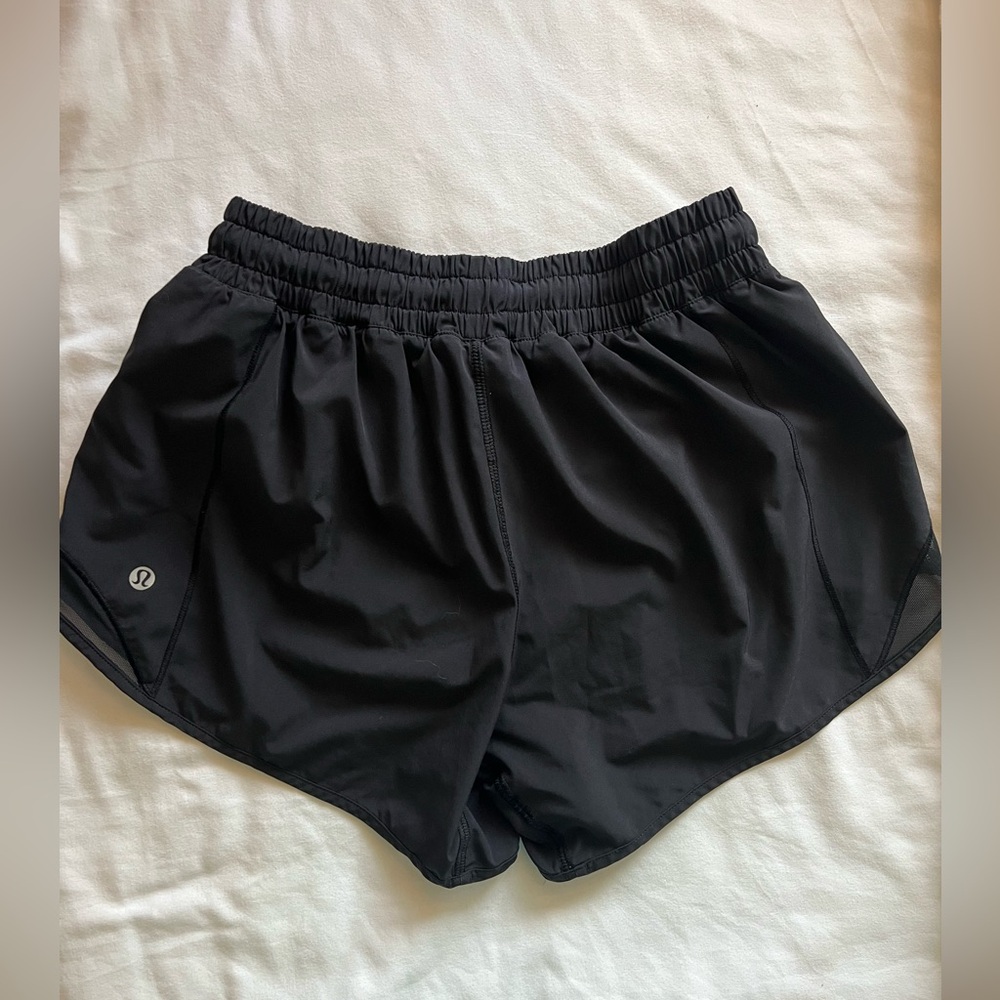 Lululemon Hotty Hot Shorts - Picture 2 of 4